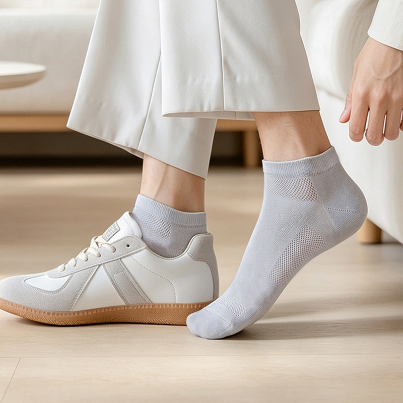 Badminton Youtube - Men Sports Socks White No Show